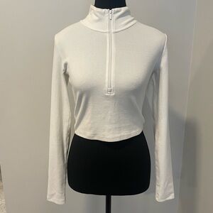 Aritzia Sunday Best White 1/2 Zip Crop Sweater EUC